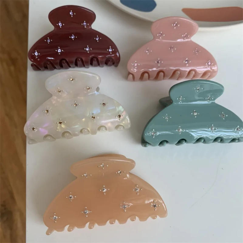 Description Picture 3 of itemRetro Fashion Hair Accessory Rhinestone Acetic Acid Girls Hair Claw Headwear Hair Clip Korean Style Shark Clip