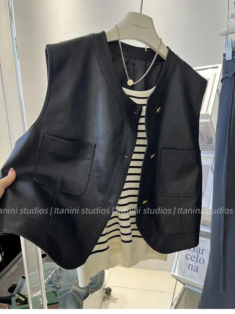 Description Picture 6 of itemNeploe Simple Loose Commuter Patchwork Korea Chic Vest Leather Streetwear Goth Y2K Coat Moto Sleeveless Button Cute Moda Tank