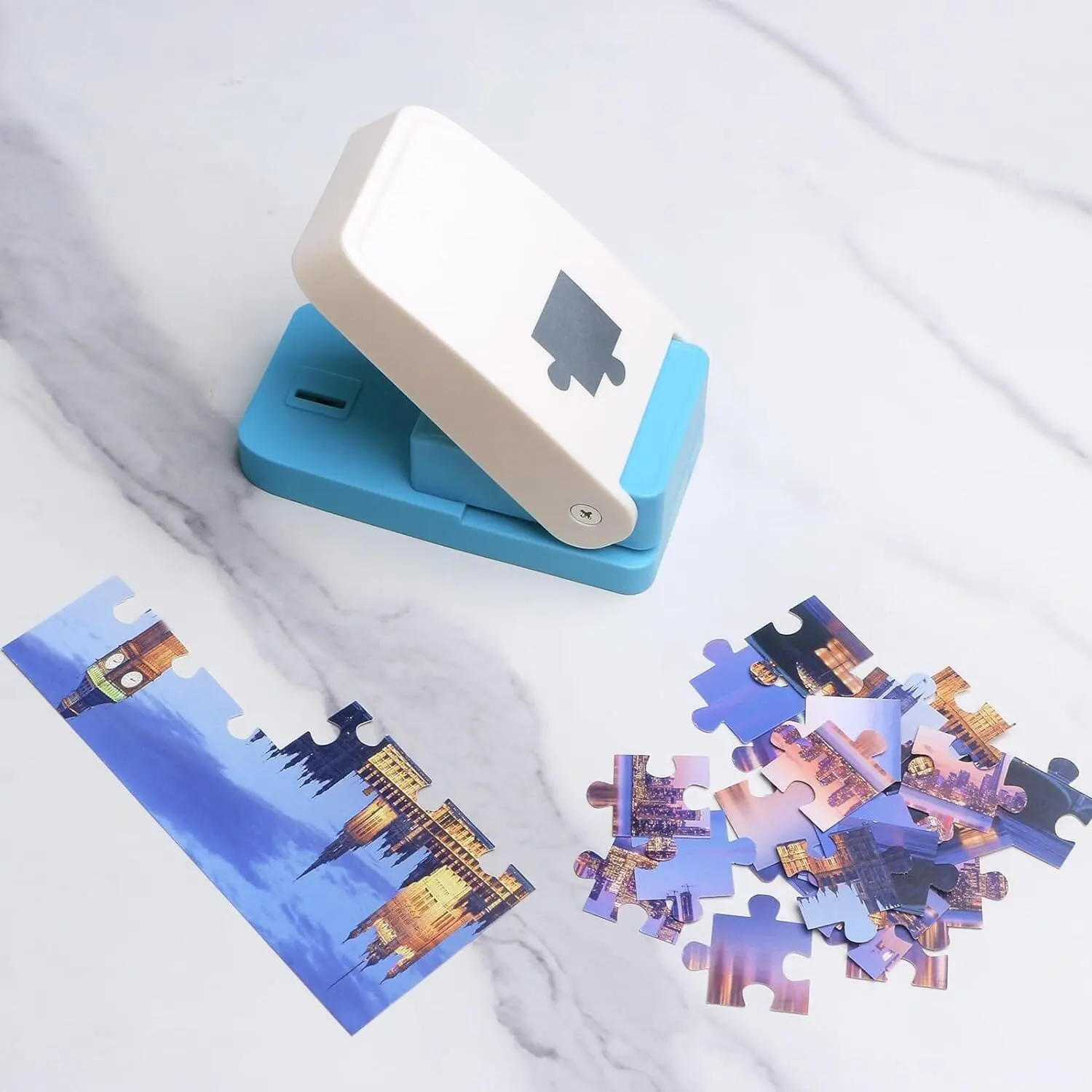 Description Picture 2 of itemDIY Handmade Puzzle Punching Machine DIY Children Intelligence Flower Punching Machine Children's Jigsaw Puzzle Making Machine