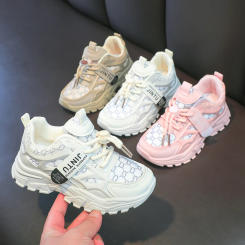 Kids Sports Shoes with Rotating Buttons Students Casual Running Shoes Thick Soft Sole 2024 New Children Sneakers Comfortable