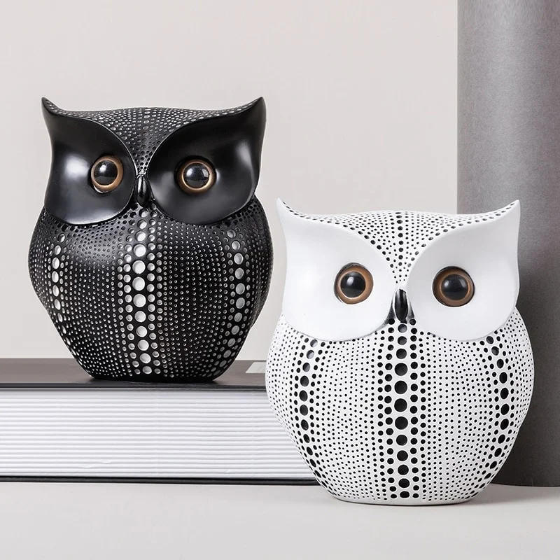 Description Picture 2 of itemResin Owl Statue Living Room Decoration Accessories Desk Decoration Statue Decorations for Home Figurines & Miniatures