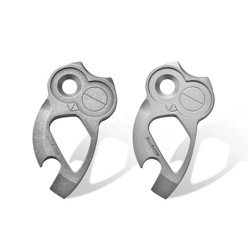 Description Picture 3 of itemOwl Shape Titanium Alloy Crowbar with Necklace Gift Camping Outdoor Pry Bar Multifunctional EDC Tool Bottle Opener Keychain