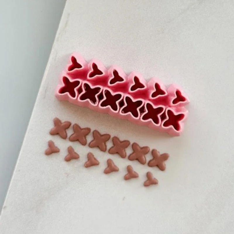 Description Picture 4 of itemDIY Soft Pottery Polymer Cutter Mini Leaves Shape Clay Mold Handmade Earring Clay Molds Earring Jewelry Pendant Making Clay Tool