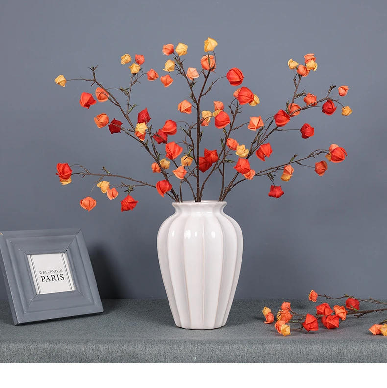 Description Picture 2 of itemArtificial Lanterns, Red Berries, Holiday Decorations, Artificial Flowers, Indoor Dry Flower Ornaments