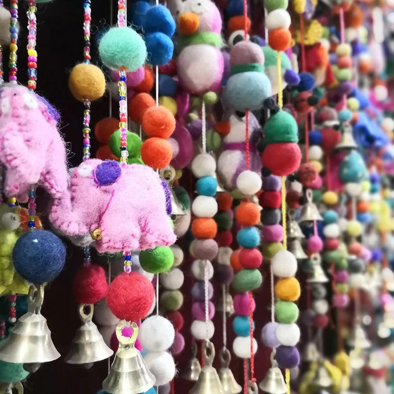 Description Picture 6 of item20pcs/lot 1.5cm/2cm/3cm Wool Felt Balls Round Wool Felt Balls Pom Poms Mixed color wholesale 7 Colors