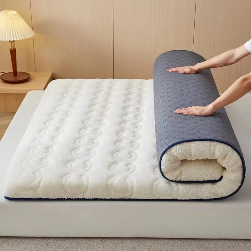 Description Picture 2 of itemWinter Warm Thick Soft Plush Mattress Breathable Student Dormitory Bed Mattress Topper 3cm 6cm Thickness Bedding Mat