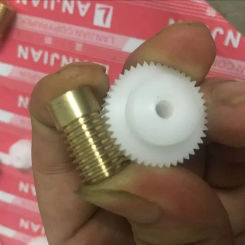 2PCS/LOT 0.5M POM Nylon/Copper Worm Gear 20 Teeth~60 Teeth