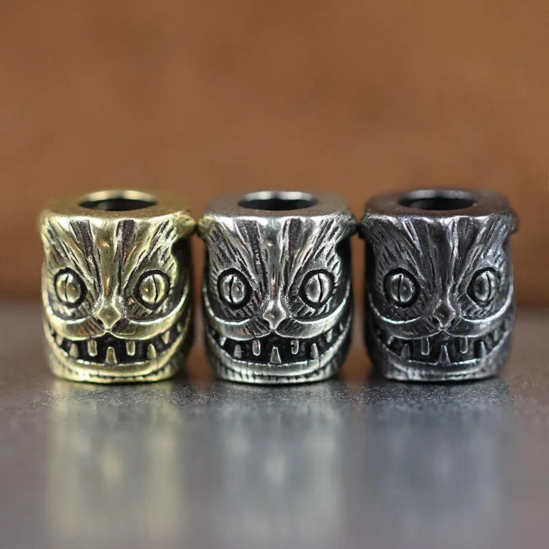 Description Picture 3 of itemCute Cat Head Sculpture Brass Knife Bead Retro DIY Paracord Bracelets Accessories Outdoor EDC Tool Umbrella Rope Lanyard Pendant