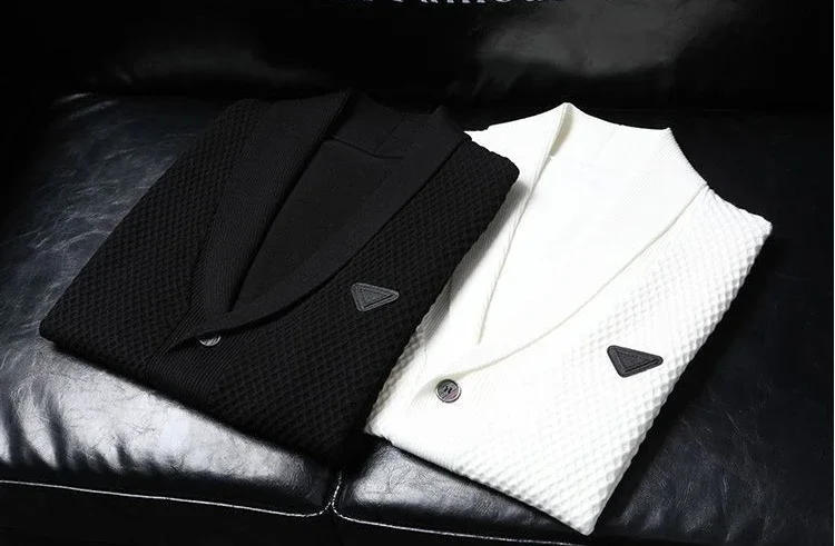 Description Picture 3 of itemKnitted Sweaters for Men Vest Business White Solid Color Man Clothes Sleeveless Plain Waistcoat New in A Korean Autumn Spring V