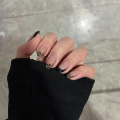 10Pcs Handmade Short Black White Press on Nails Oval Leopard Print Fake Nails Irregular French Wearable False Nails Tips