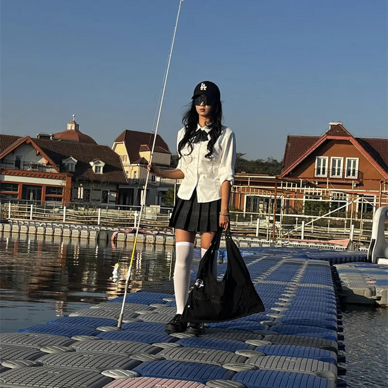 Description Picture 5 of item2025 Multifunctional Camping Vest Workwear Outdoor Dual-Use Variable Backpack Vest with Machine Washable Touring Hiking Fishing