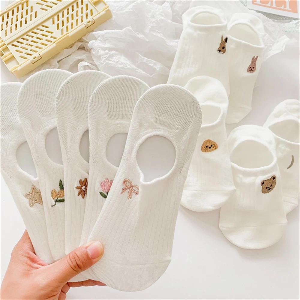 Description Picture 4 of itemNew Womens' Embroidered Bear Flower Strar Moon Squirrel White Cotton Fashion Summer No Show Invisible Socks Slippers Dropship