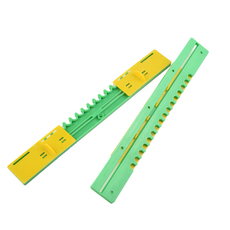 Description Picture 3 of itemPlastic Beehive Door Beekeeping Beehive Box Door Anti-Escape Hive Gate Sheet Nest Spacer Bee Box Entrance Beekeeper Tools