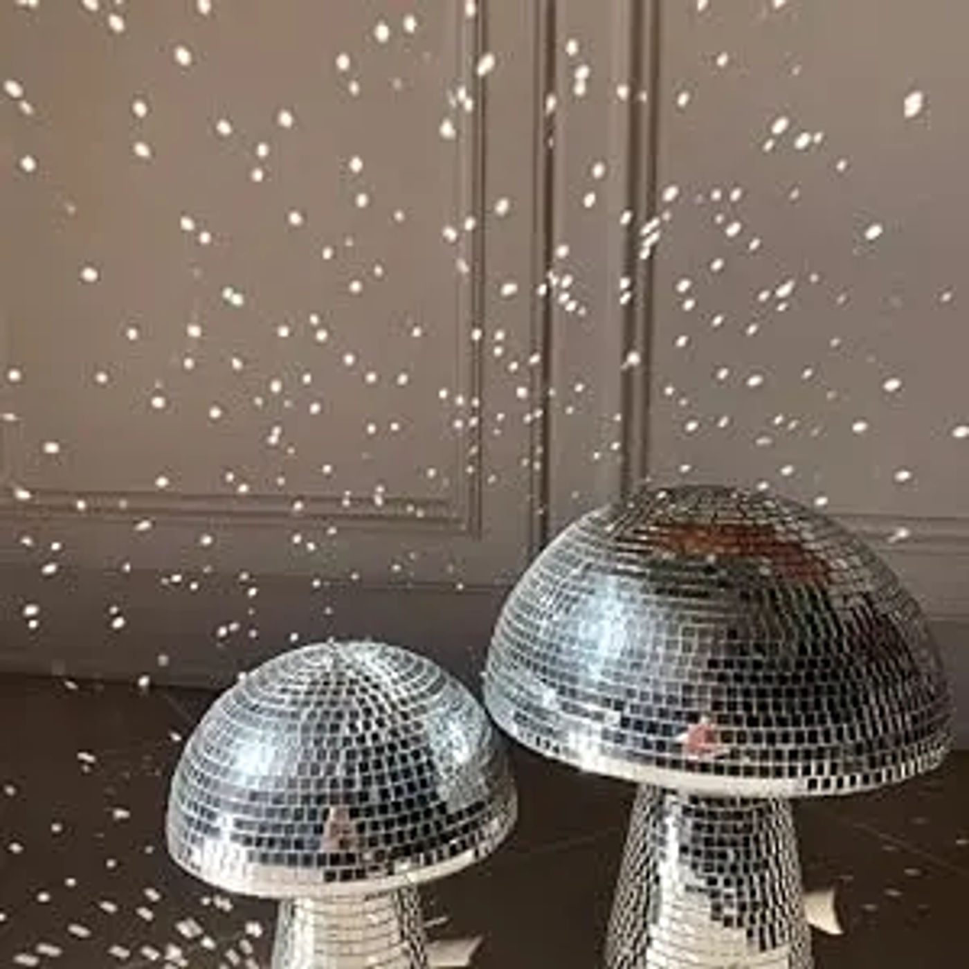 Description Picture 5 of item2400 PCS Disco Tiles, 5 x 5 mm Self Adhesive Disco Mirror Tiles,  DIY Disco Ball,  Cowboy Hat, Vase, Bottle, Interior Decoration