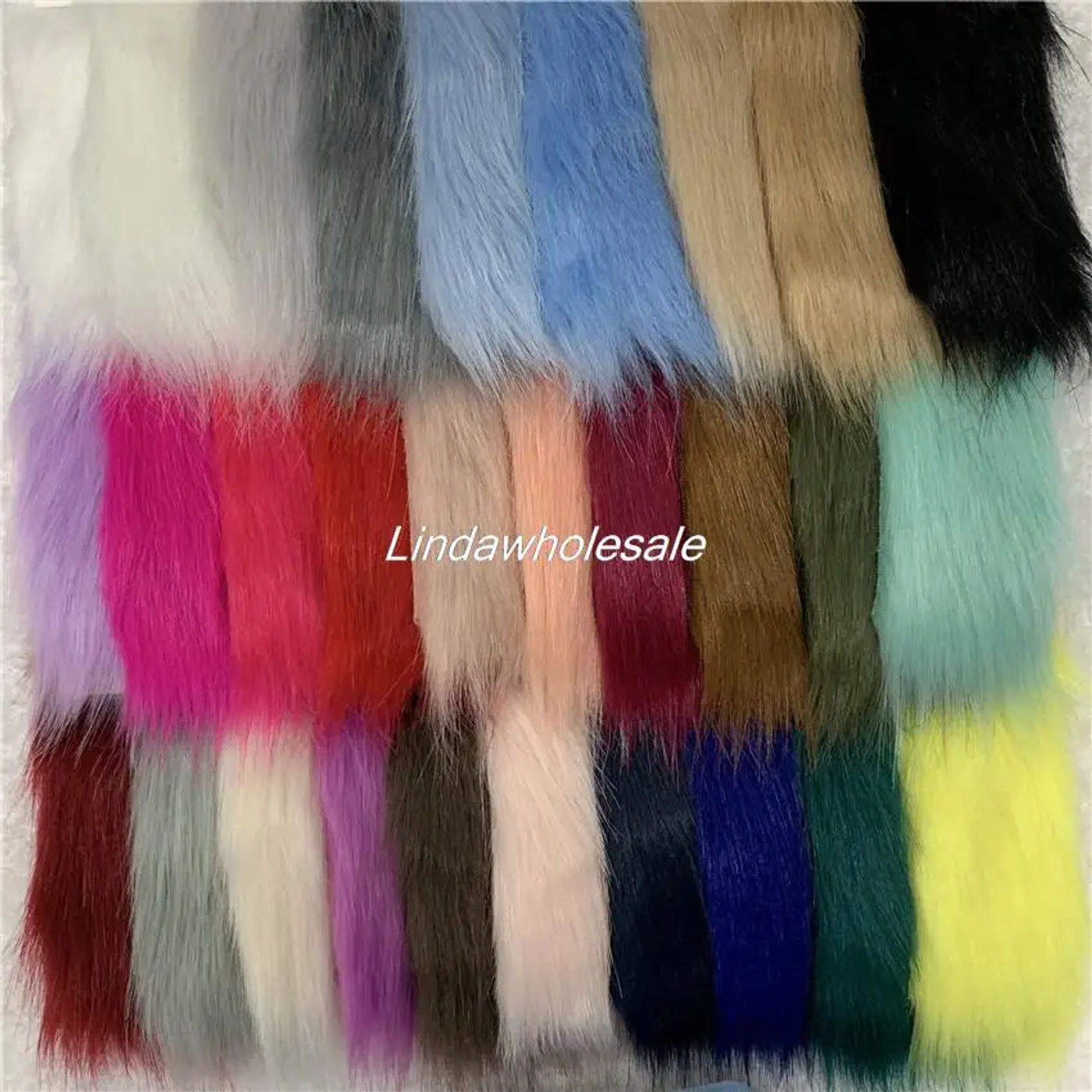 Description Picture 3 of itemWholesale quality pile 5cm faux fur fabric, thick fox fur,felt cloth,clothes shoes bag Materials