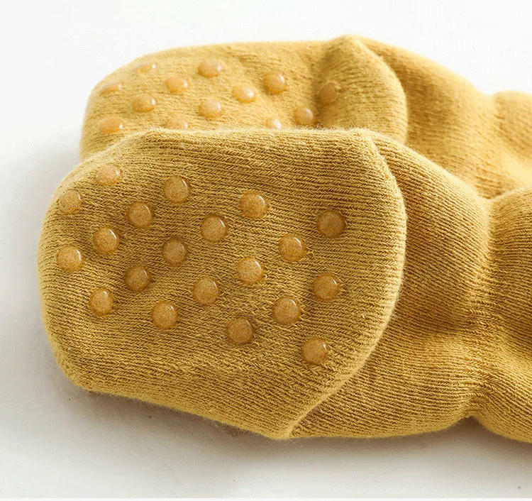 Description Picture 6 of itemAutumn Winter Baby Girls Soft Cotton Terry Floor Socks Newborn 3D Doll Cartoon Animal Bow Anti Slip Shoes for Infant Boy Clothes