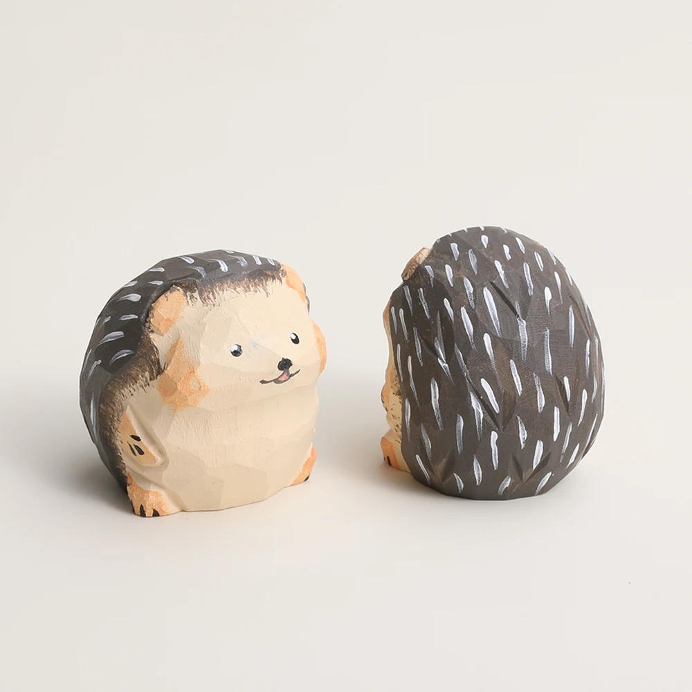 Description Picture 4 of itemHandcrafted wood carving Home decorations desk accessories room decor Handmade Hedgehog Statue Hand-carved room decor Hedgehog