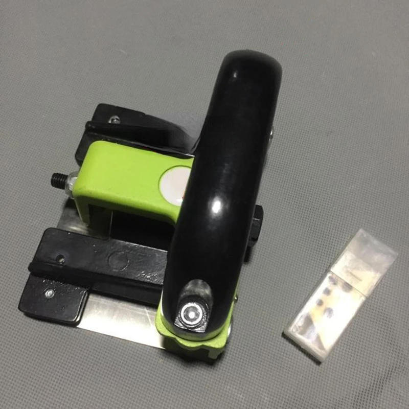 Description Picture 3 of itemPVC plastic floor construction tool patchwork push knife flax patchwork floor  push knife seamless