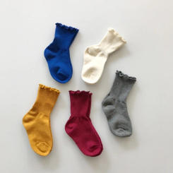 HoneyCherry Adorable Solid-colored Ruffled-edge Ankle Socks for Girls Suitable for Spring and Summer Baby Girl Socks