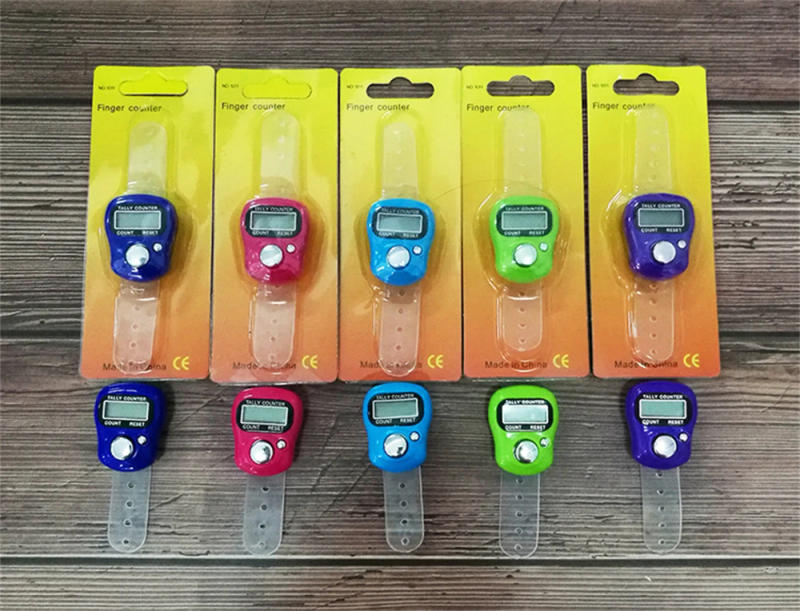Description Picture 4 of item1PC Electronic Digital Finger Ring Tally Counter Hand Held Knitting Row Counter Clicker NEW Mini Point Marker Counter LCD