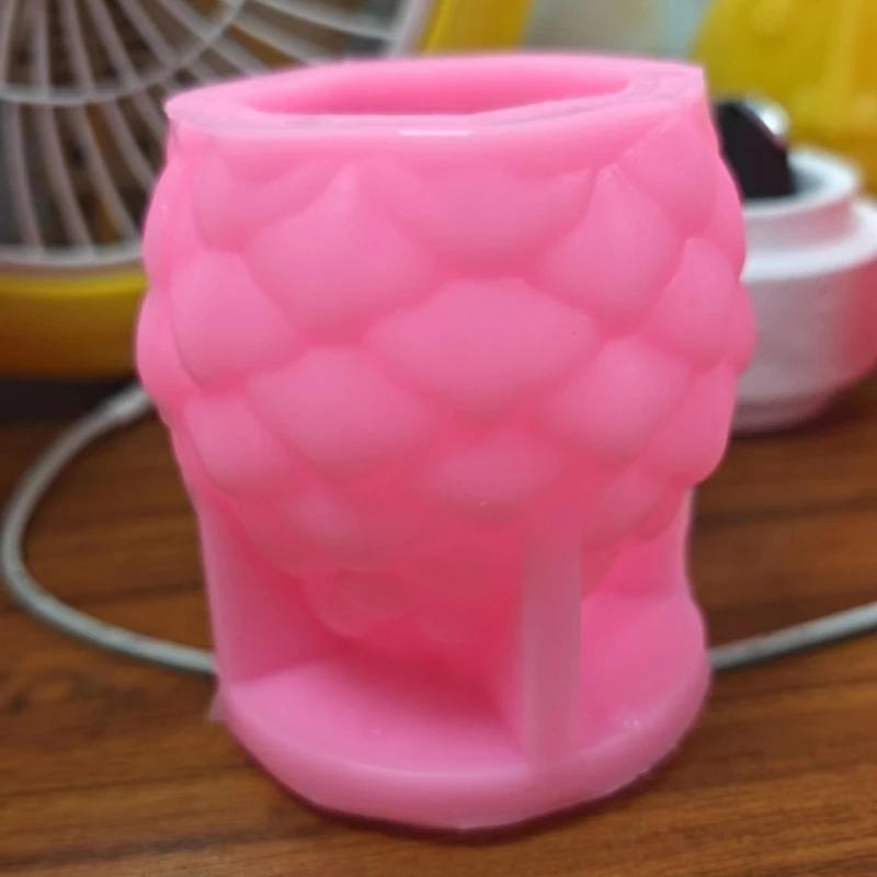 Description Picture 5 of itemPinecone Silicones Molds for Epoxy Resin, Pinecone Shaped Molds for Candle Soap Office Desk Decorations Drop Shipping