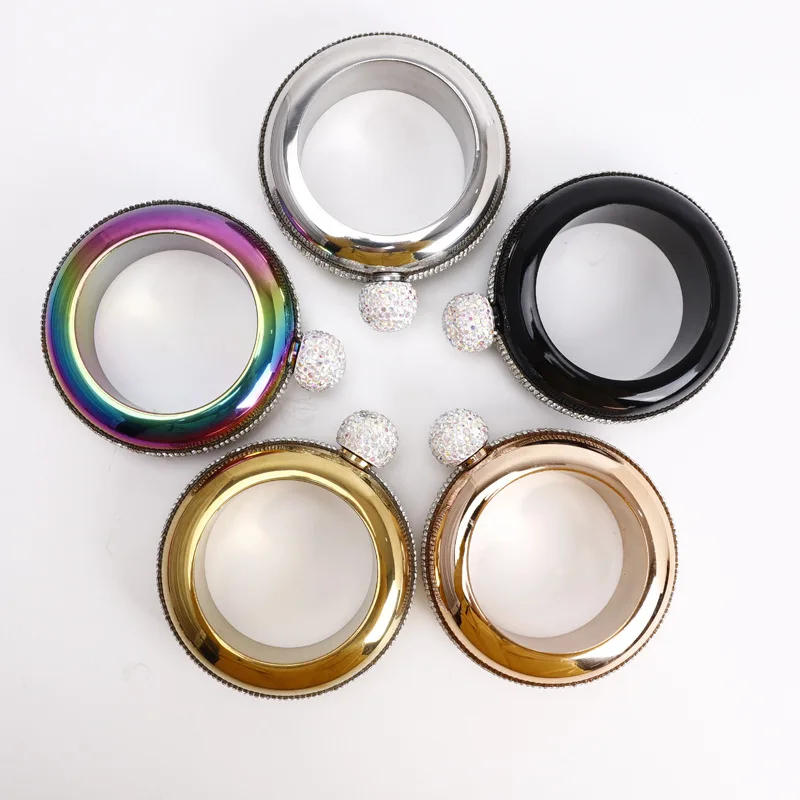 Description Picture 6 of item3.5oz Bracelet Diamond Hip Flask Stainless Steel Alcohol Bottle Round Handheld Flask Alcohol Wine Drinkware