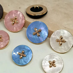 18/22MM Wholesale Sewing Buttons For Clothing Crafts Supplies Fancy Design Decor Round 5 Colors Shank Button Makers DIY Applique