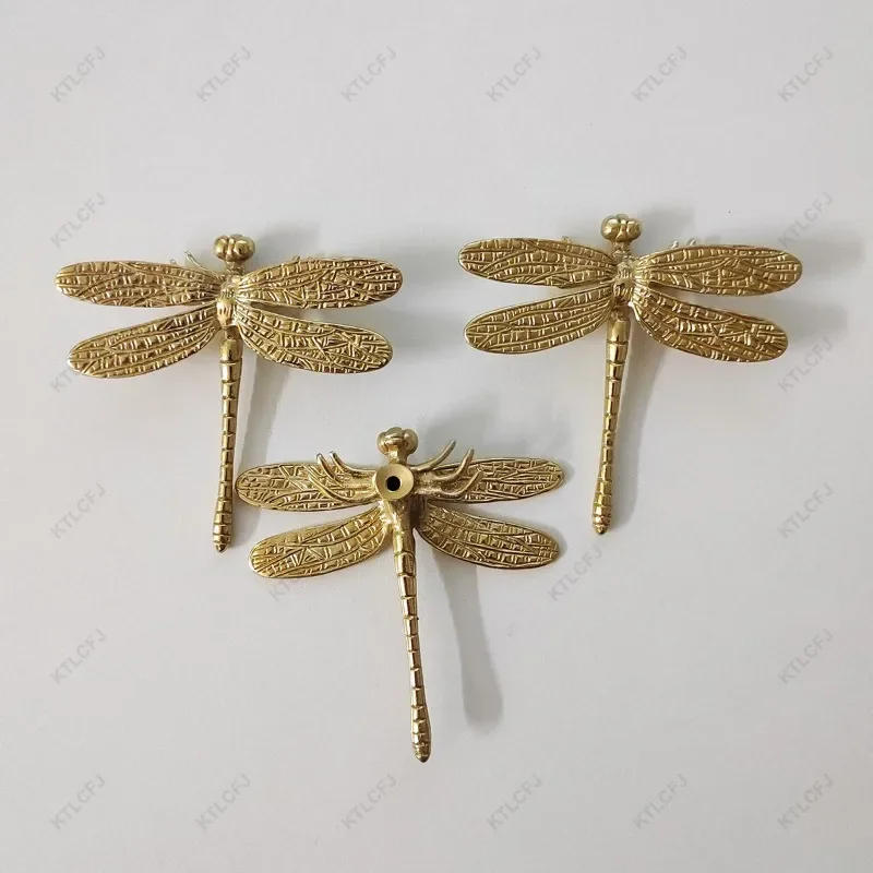 Description Picture 6 of itemCreative Brass Insect Shaped Handle Furniture Drawer Wardrobe Cabinet Handle Background Wall Decoration Pure Copper Handle