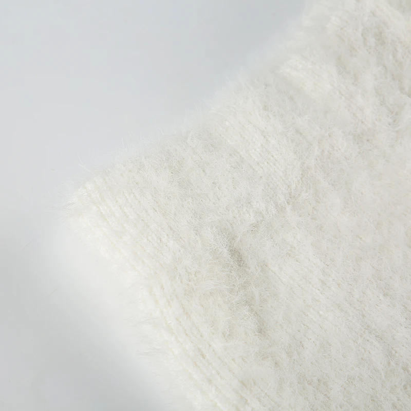 Description Picture 4 of itemExquisite Faux Fur Soft Simple Trendy New Women’s Short Fashion Chic Warm Solid Fluffy Mini Pants