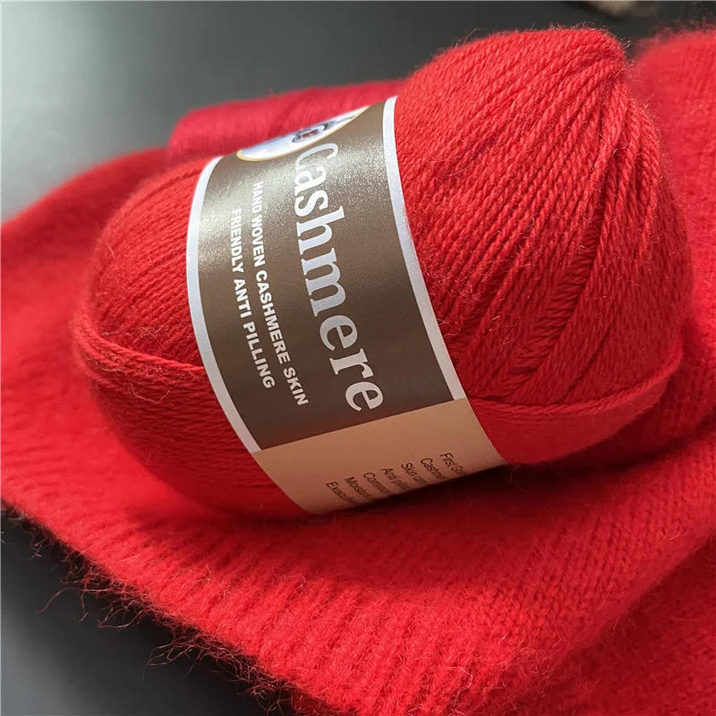 Description Picture 5 of itemHand-knitted Cashmere Yarn Anti-pilling Wool Cashmere Middle Thick Crochet Yarn Hand Knitting Sweater Hat Scarf Cashmere Thread
