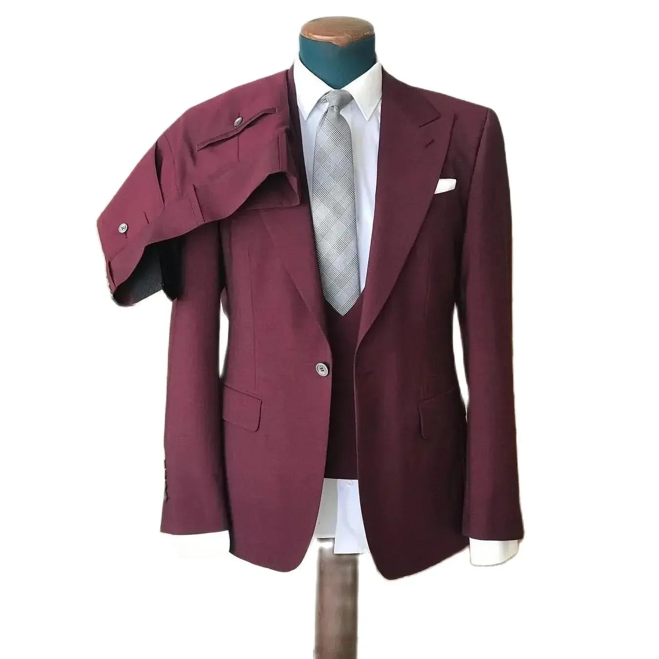 Description Picture 3 of itemBurgundy Men's Suits Formal Business Office Single Breasted Peaked Lapel 3 Piece (Jacket +Pants+Vest) 정장 Slim Tailor Ropa Hombre