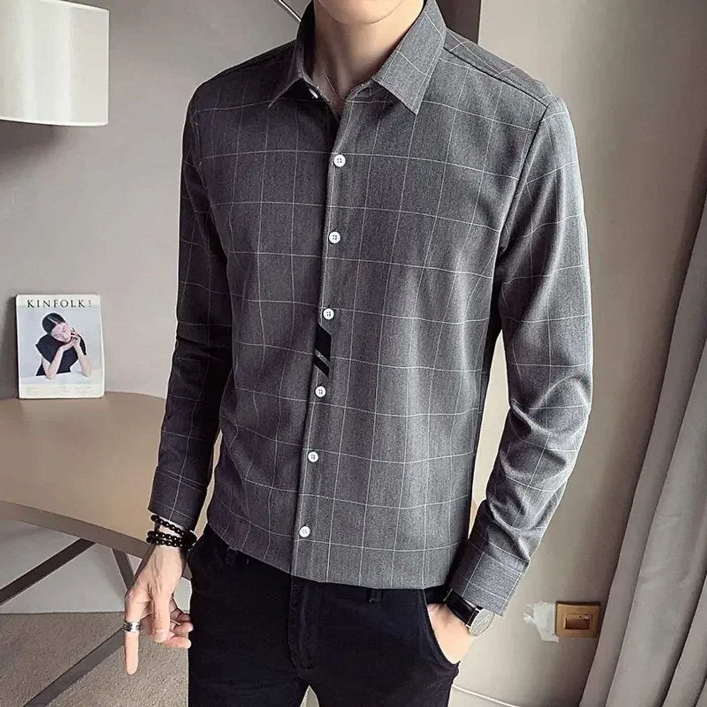 Slide f1e61a1987b5446599b0b69a4057ae90