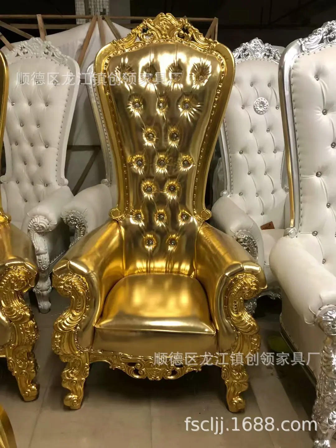 Description Picture 4 of itemEuropean high back chair solid wood decorative image chair villa living room hotel club KTV princess chair