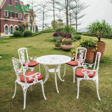 2023 Latest Style Outdoor Luxury Furniture Metal Table and Chairs for Garden