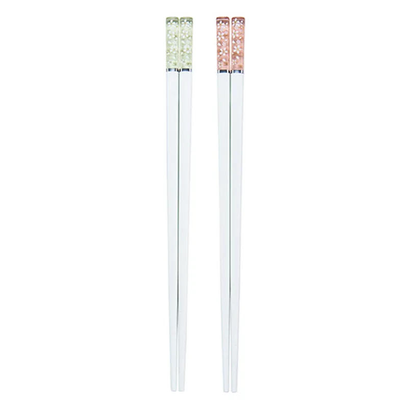 Description Picture 3 of itemNew 1 Pairs Amber Sakura Chopsticks Cherry Blossom Petals Pattern  Non-slip Sushi Stick Chopsticks Eco-Friendly Food Chopsticks