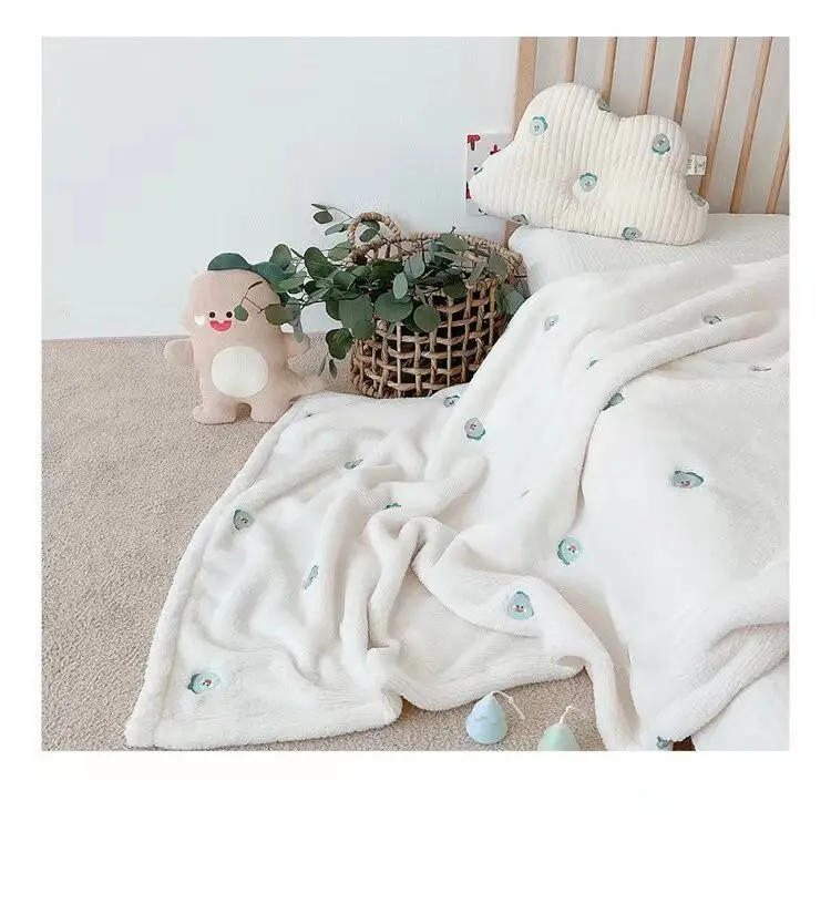 Description Picture 3 of itemCarton Baby Blanket Soft Baby Swaddle Wrap Bedding for Newborn Lange Warm Stroller Cover Coral Fleece Throw Blanket