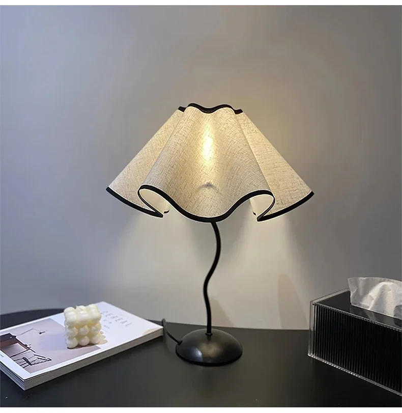 Description Picture 2 of itemNordic Ins Fashion Fabric Art Flower Floor Lamp LED 27 Modern Table Light Floor LightsLiving Room Sofas Study Bedroom Bedside