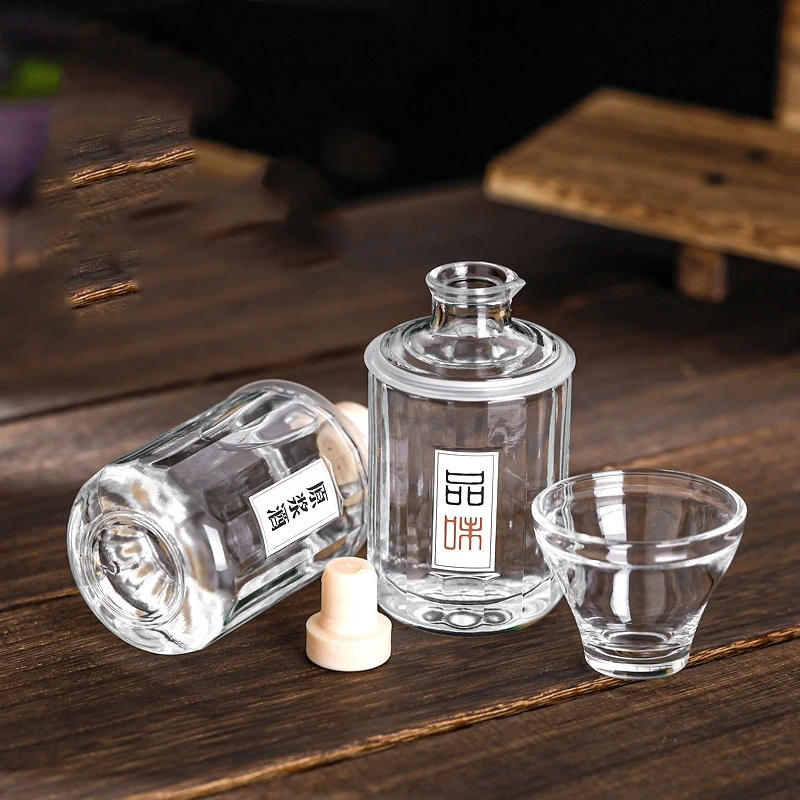 Description Picture 5 of item100ML cute mini lead-free whiskey decanter for Liquor Scotch Bourbon outdoor easy to carry