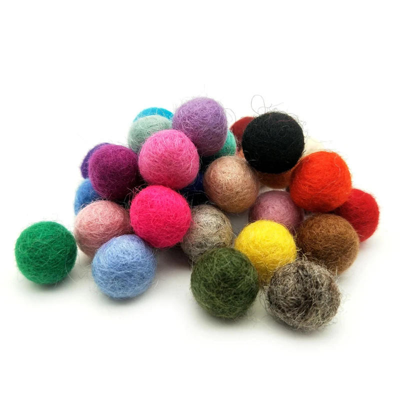 Description Picture 4 of item20pcs/lot 1.5cm/2cm/3cm Wool Felt Balls Round Wool Felt Balls Pom Poms Mixed color wholesale 7 Colors