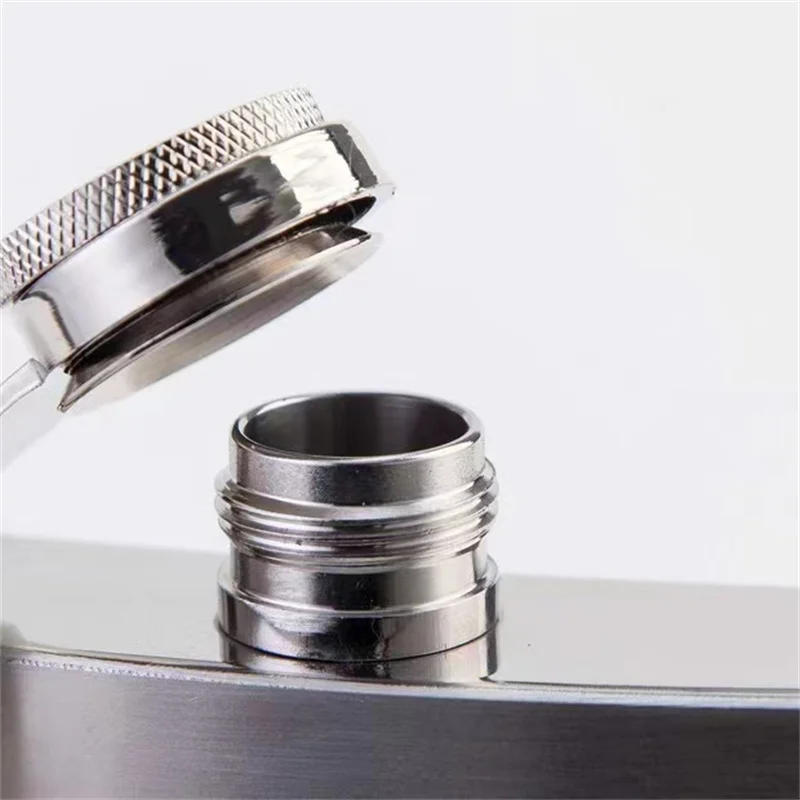 Description Picture 3 of item6/7/8oz black/silver Portable 304 food grade Flagon Whiskey Vodka Wine Pot Hip Flask Set Alcohol Drinking pocket Bottle outdoor