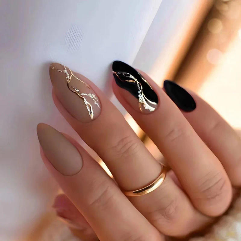 Description Picture 4 of item24Pcs Wearable Fake Nail with Jelly Glue Long Almond False Nails Wine Red Gold Stripe Design Nail Tips Spike Press on Nails
