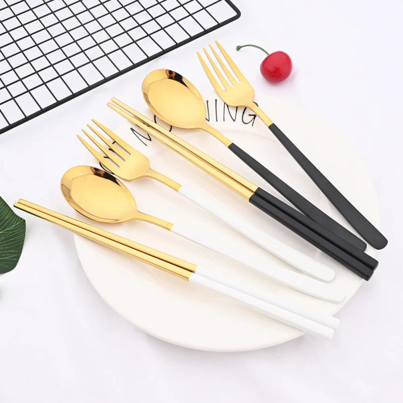 Description Picture 2 of item10Pcs Chopsticks Knife Fork Spoon Cutlery Set Black Gold Dinnerware Set Luxury 304 Stainless Steel Flatware Korean Tableware Set