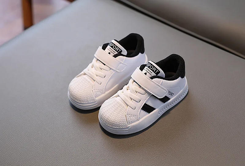 Description Picture 6 of itemSpring and Autumn New Children's Shoes, Board Shoes, Boys and Women's Shoes, Infant Shell Head Shoes, Girls' Small White Shoes