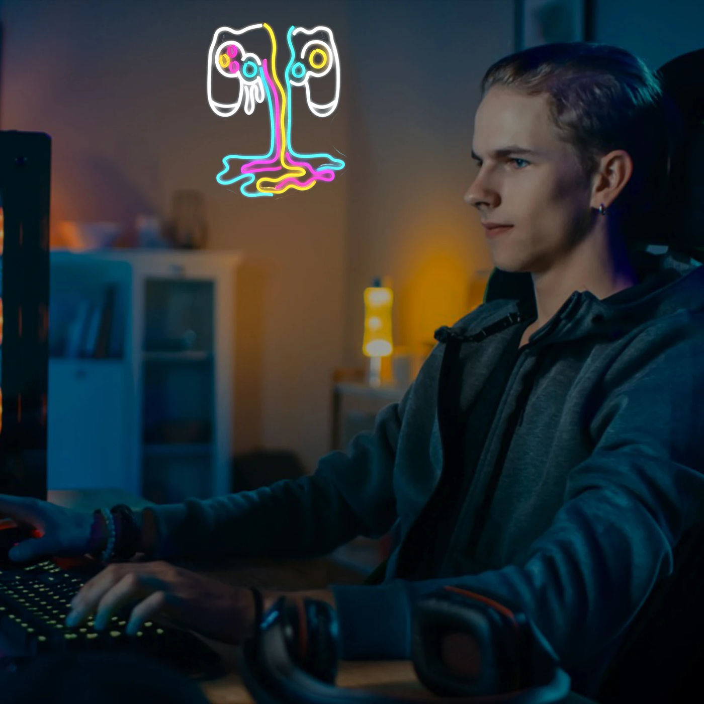 Slide f4a60aa90fa242ceb65f584cf7221acd