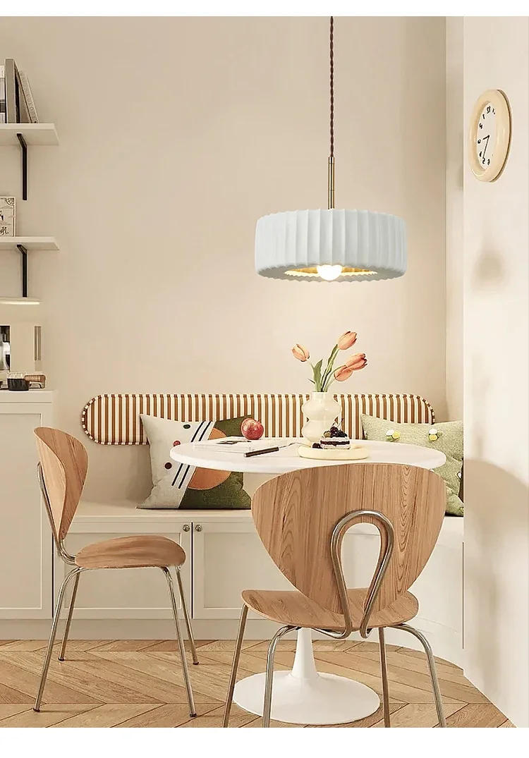 Description Picture 6 of itemNordic Minimalist Chandelier Dining Table Lighting Lamp Bar Island New Creative Original Design French Style Recommend Led Light