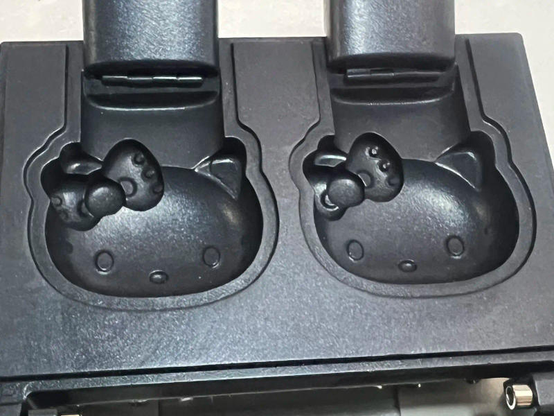 Description Picture 4 of itemCommercial 2 Pcs Cat Shape Waffle Maker Non-stick Pan Ice Cream Taiyaki Kitty Waffle Maker 1500w Electric  Waffle Making Machine