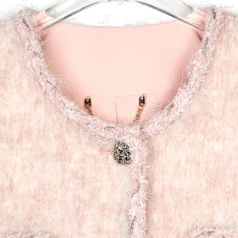 Description Picture 4 of item2025 New Fashion Elegant and Comfortable Tweed Wool Jacket Pink Temperament Lady Top