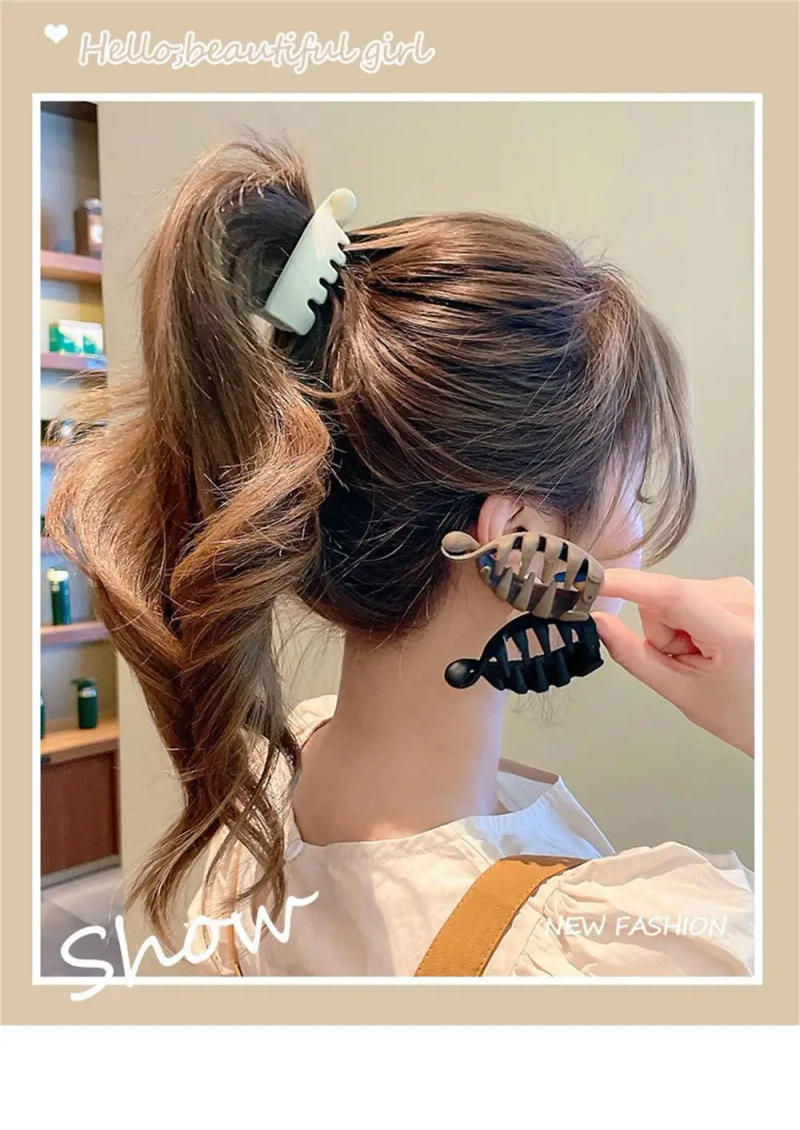 Description Picture 4 of itemFrosted High Ponytail Clips Solid Color Banana Clip Women Hair Style Accessories Fashion Ponytail Barrettes Hair Claws Hairpins