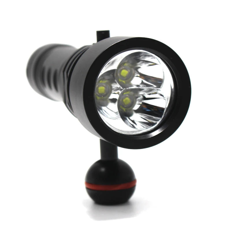 Description Picture 3 of itemHigh Power LED Diving flashlight 4-Mode Diving Light Video Photography Underwater Underwater Waterproof 26650 Diving Flash Light