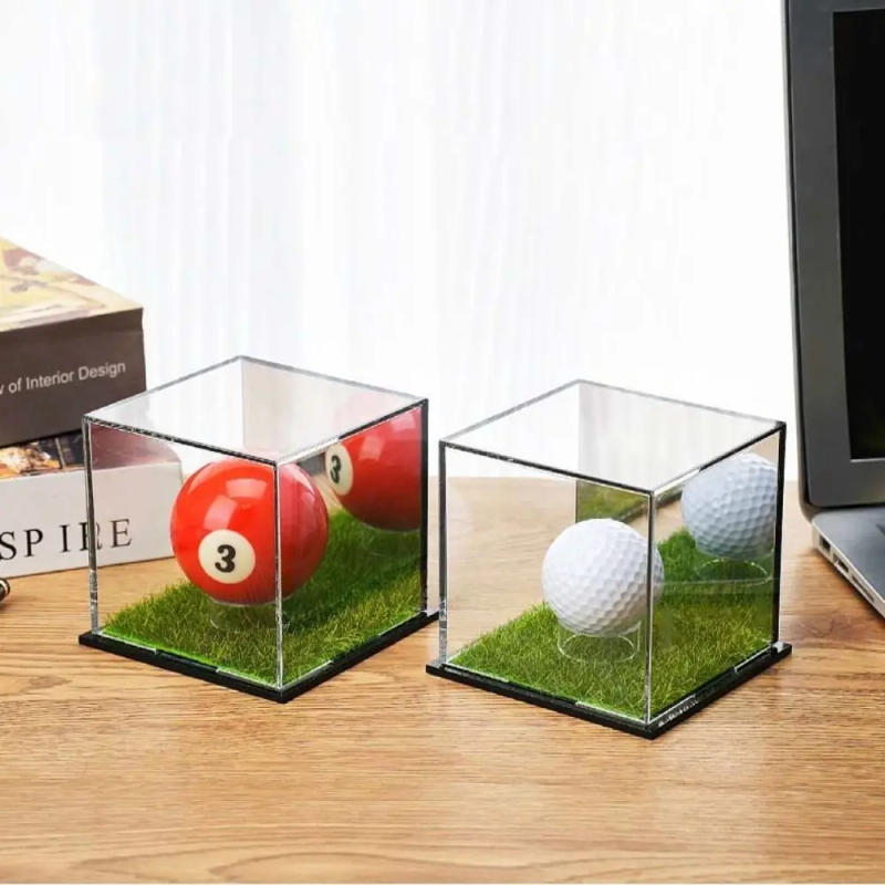 Description Picture 5 of itemTransparent Golf Ball Display Case Lawn Design Dust Protection Holder Stand Golf Ball Smooth Surface Clear Square